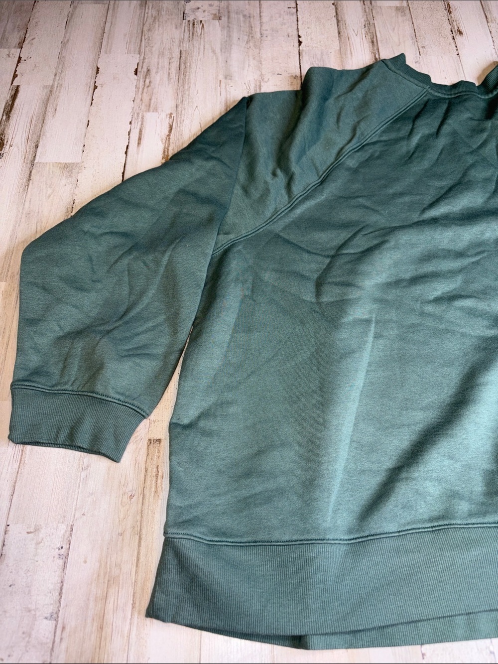 Old Navy Women's Crewneck Sweatshirt in Sage Green Plus Size 3X - Picture 8 of 12